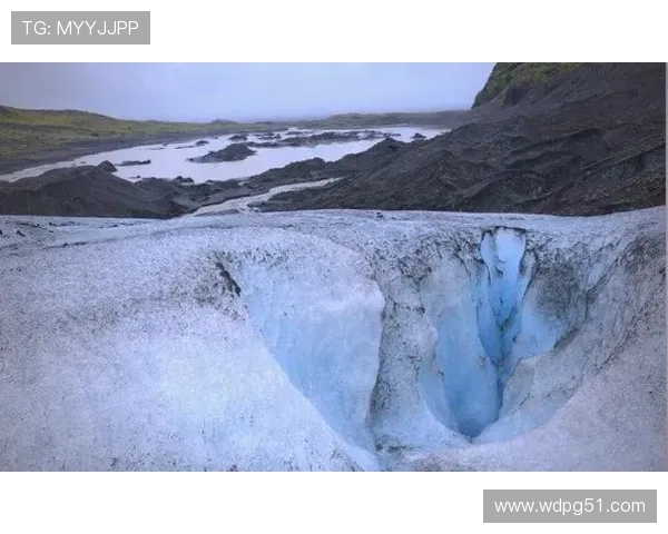 冰岛极光秘境:冰川火山间的实时旅行直播 冰岛极光秘境:冰川火山间的实时旅行直播